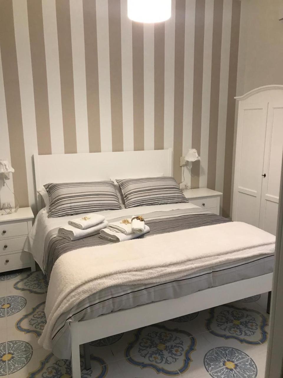 Il Giardino Dei Glicini Bed & Breakfast Ercolano Exterior foto